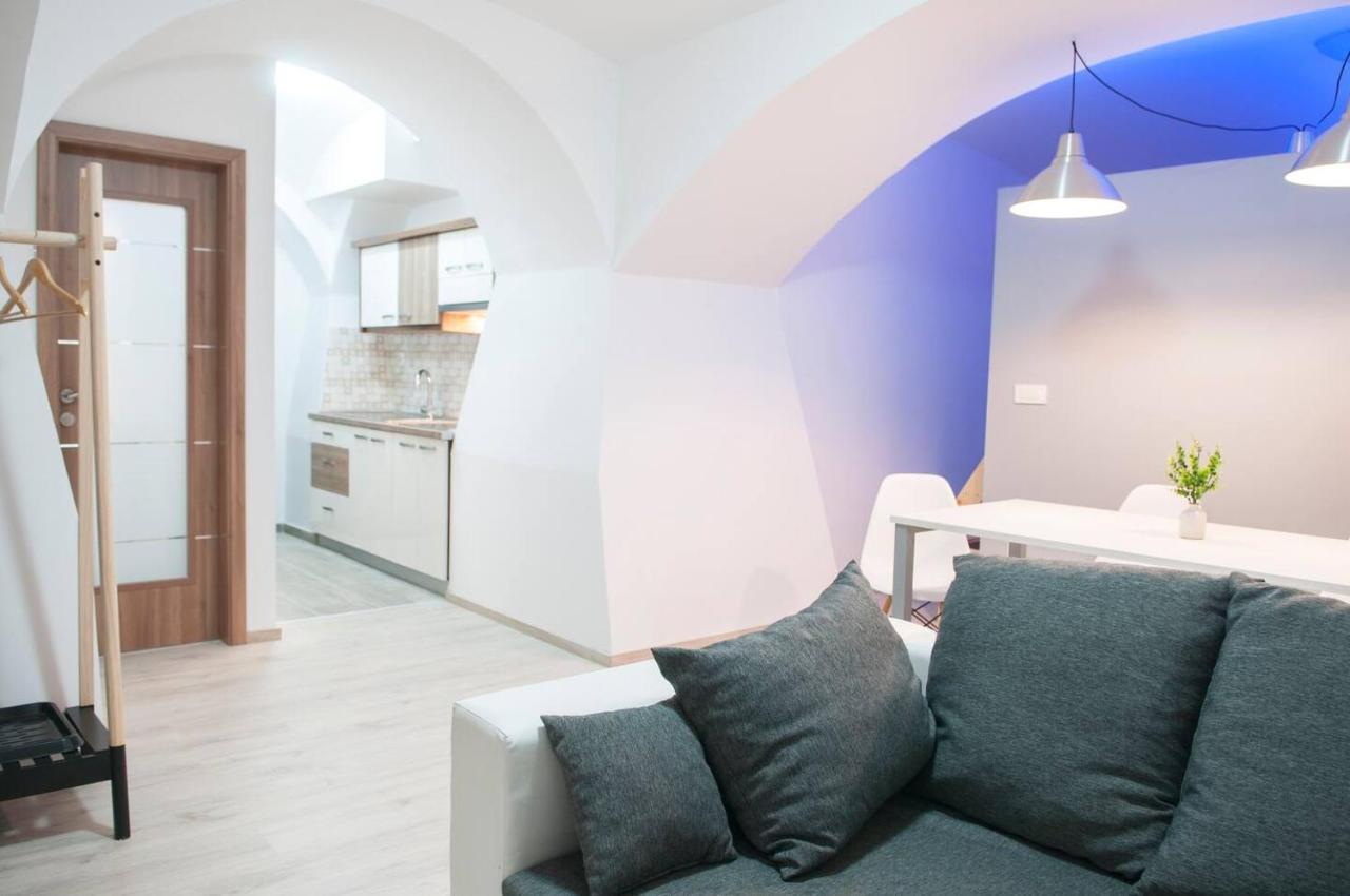 The Maze Apartment Любляна Экстерьер фото